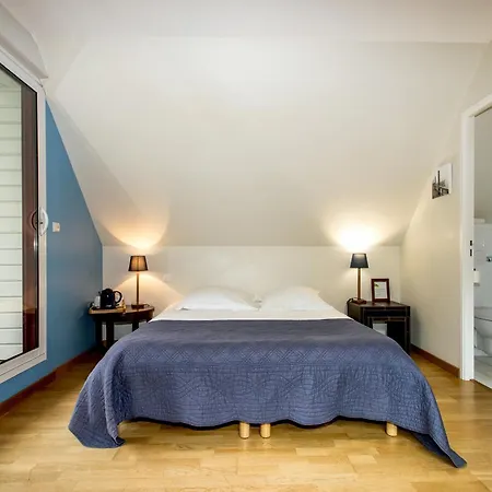La Canopee Des Pins Cléder